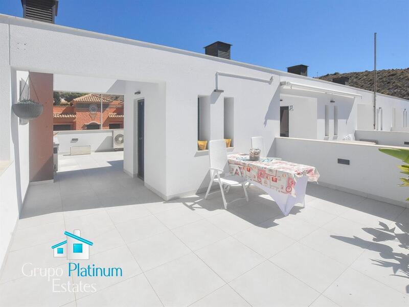 3 bedroom Townhouse for sale