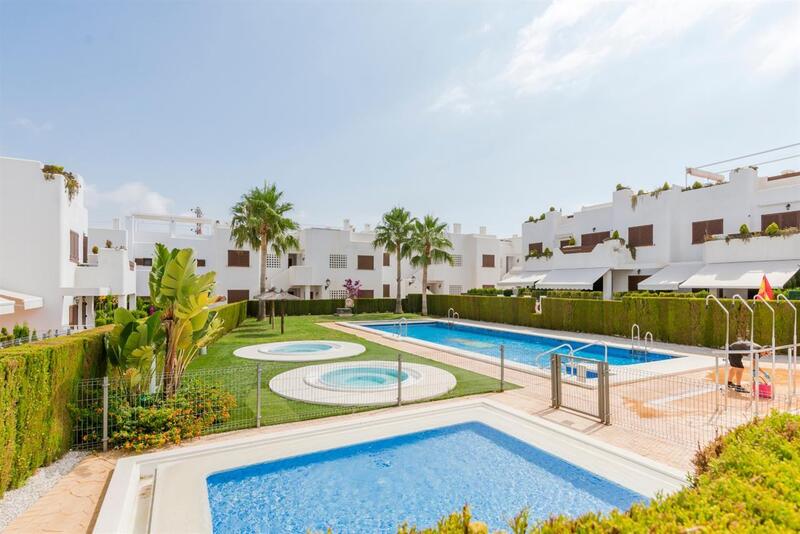 2 bedroom Apartment for sale
