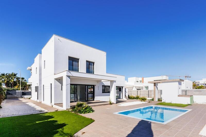 4 Cuarto Villa en venta