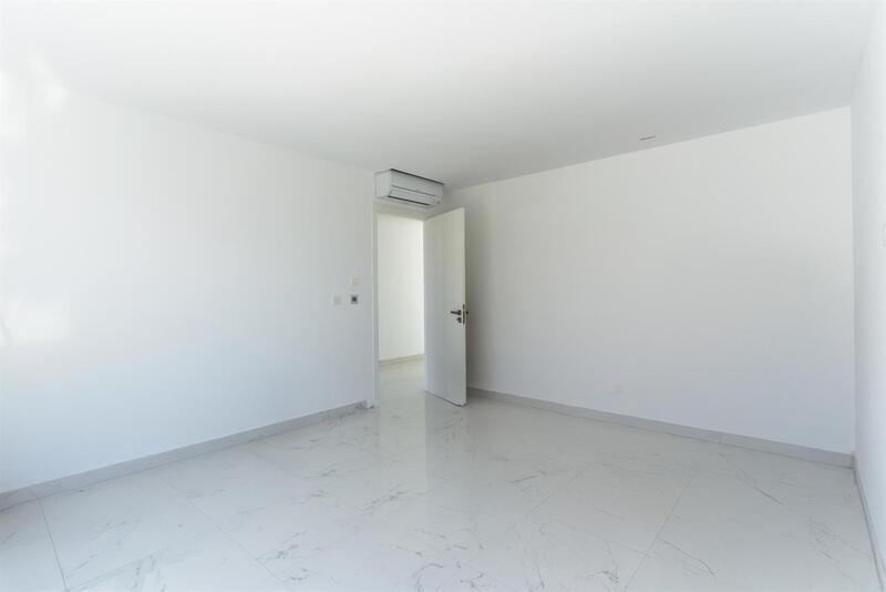 4 Cuarto Villa en venta