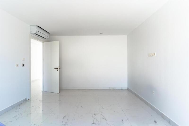 4 Cuarto Villa en venta