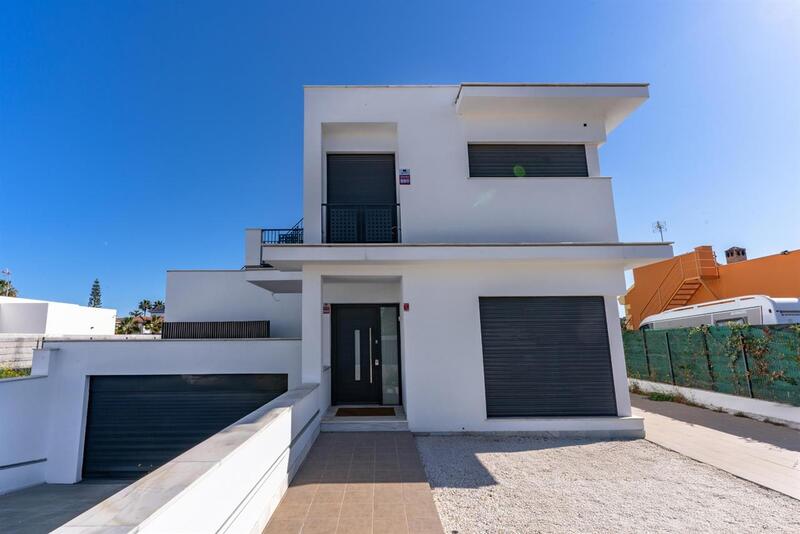 4 Cuarto Villa en venta