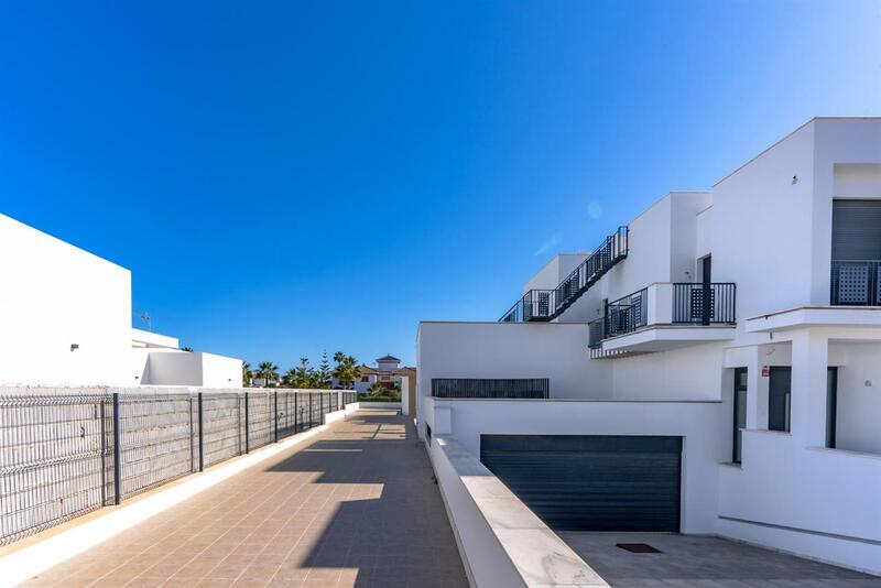 4 Cuarto Villa en venta