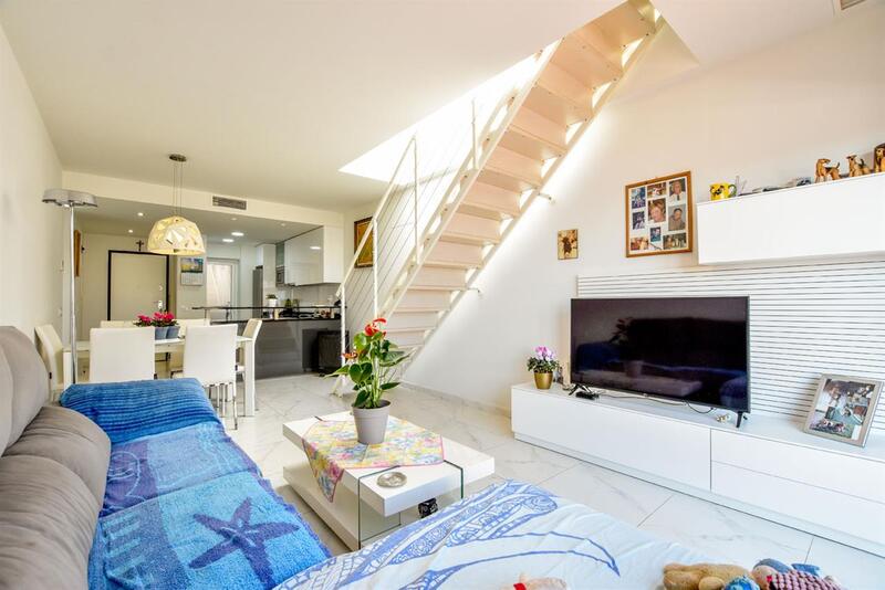 3 bedroom Apartment for sale