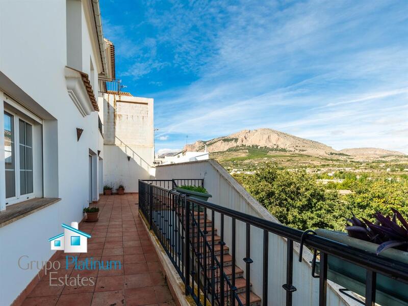 6 bedroom Townhouse for sale 6 bedroom Townhouse for sale