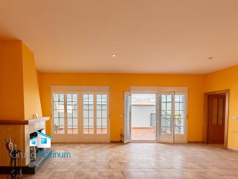 6 bedroom Townhouse for sale 6 bedroom Townhouse for sale