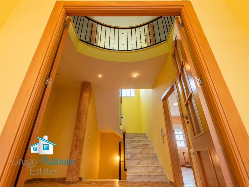 6 bedroom Townhouse for sale 6 bedroom Townhouse for sale