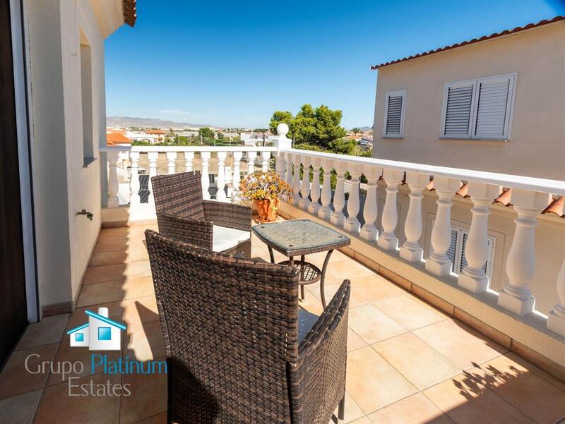 3 bedroom Townhouse for sale 3 bedroom Townhouse for sale