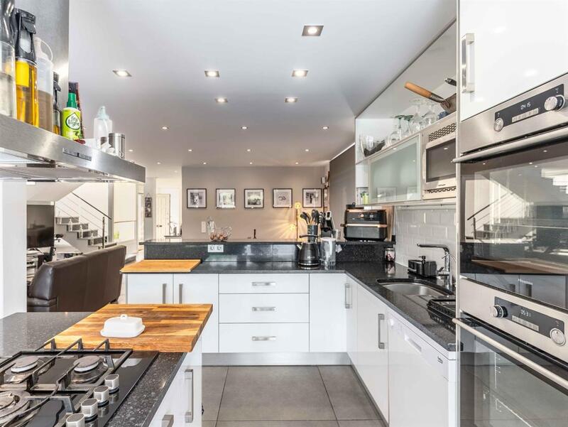 5 bedroom Villa for sale 5 bedroom Villa for sale