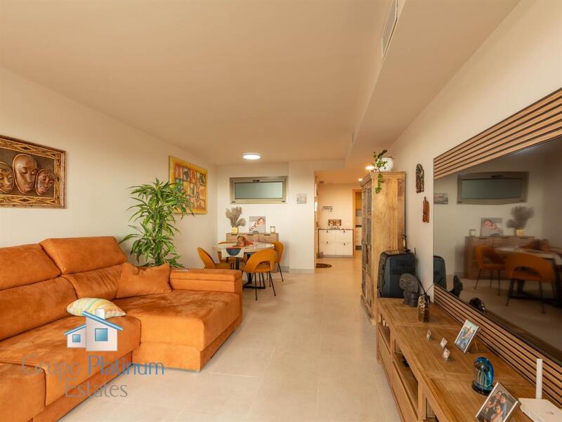3 bedroom Apartment for sale