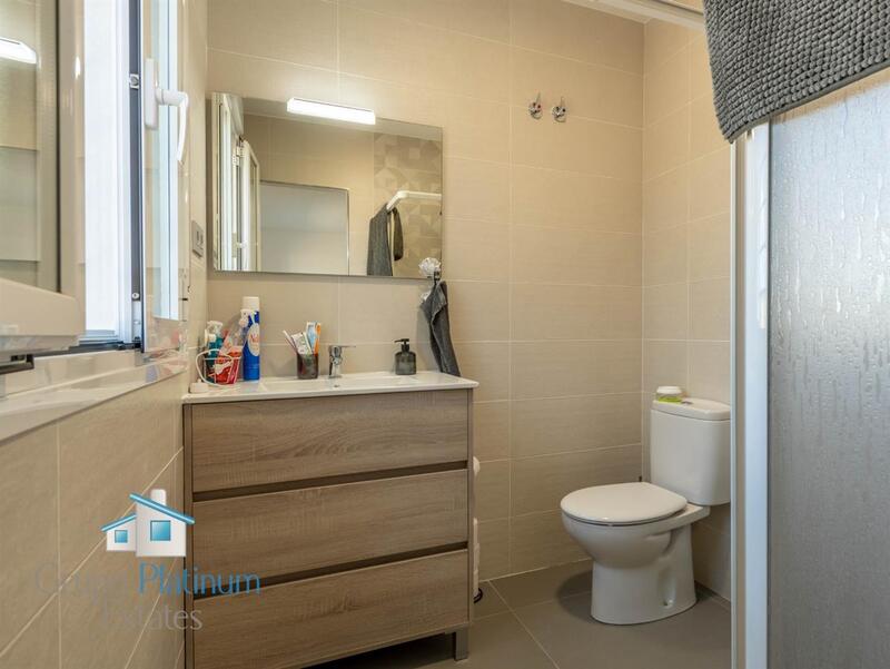 4 Cuarto Villa en venta