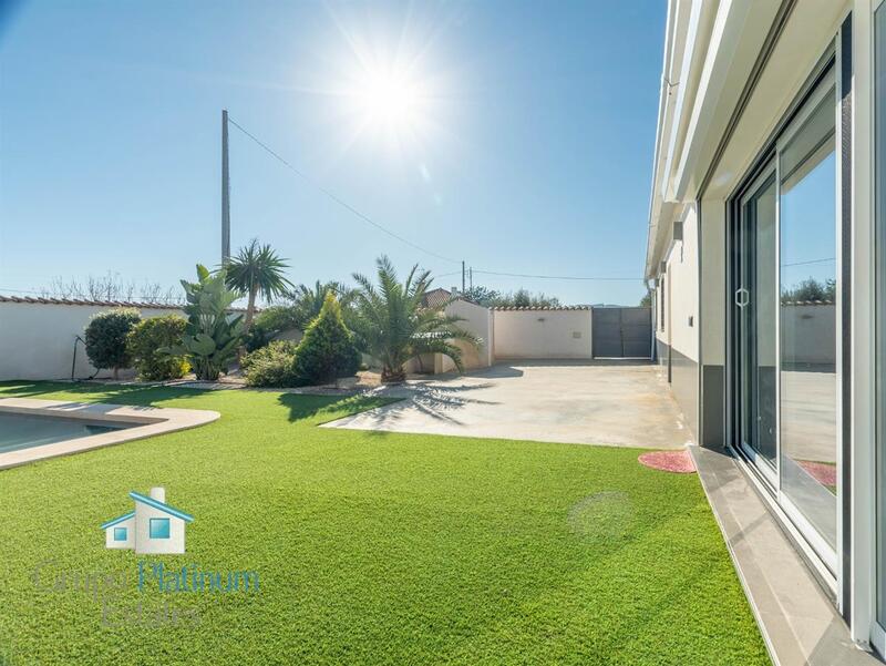 4 Cuarto Villa en venta