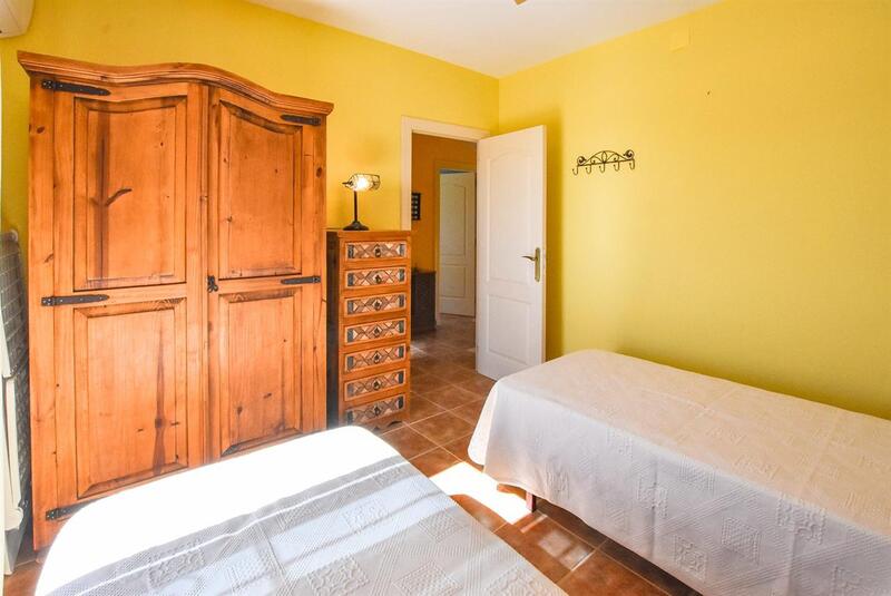 4 bedroom Townhouse for sale