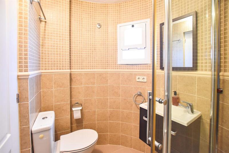 4 bedroom Townhouse for sale