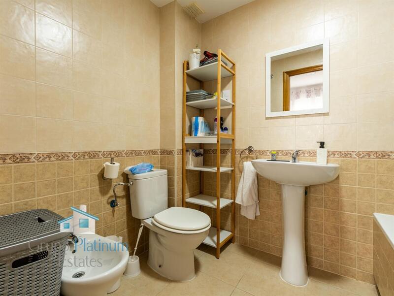 2 slaapkamer Appartement Te koop 2 slaapkamer Appartement Te koop