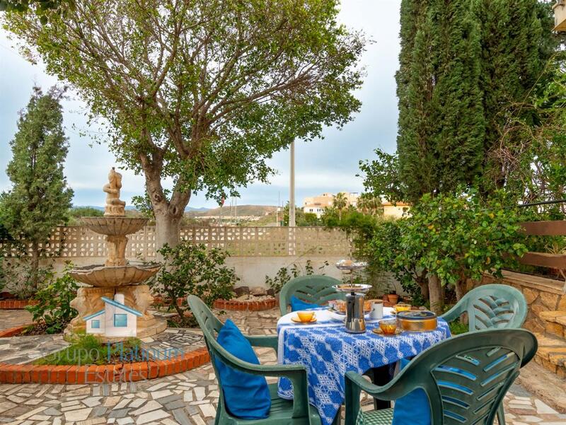 3 спальная комната городская тюрьма продается