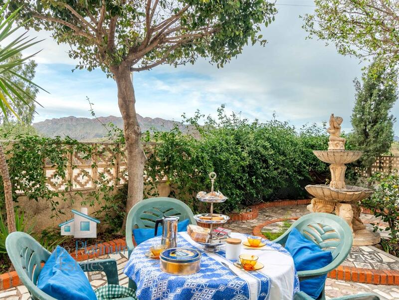 3 спальная комната городская тюрьма продается