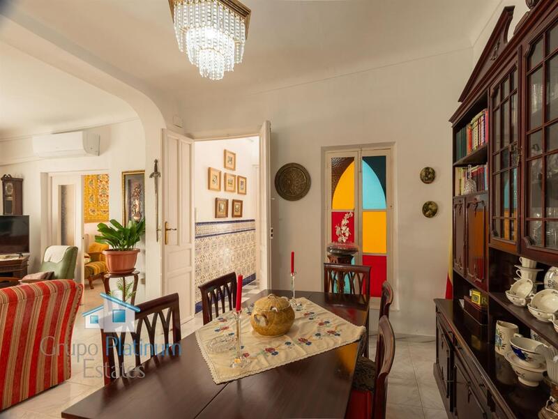 4 bedroom Townhouse for sale