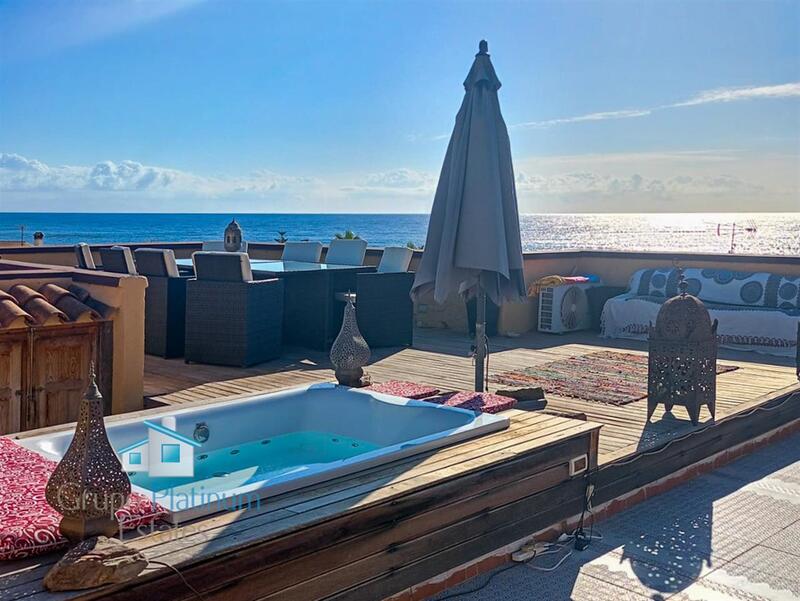 5 bedroom Apartment for sale