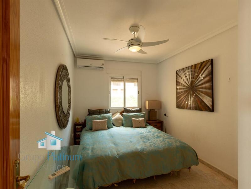 5 bedroom Apartment for sale