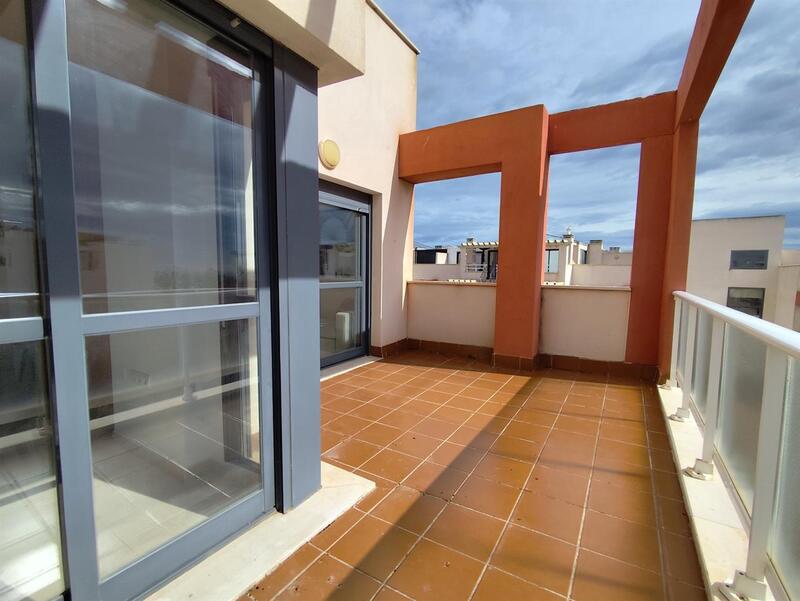 3 bedroom Apartment for sale