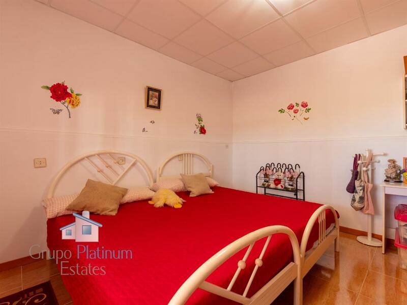 4 bedroom Apartment for sale