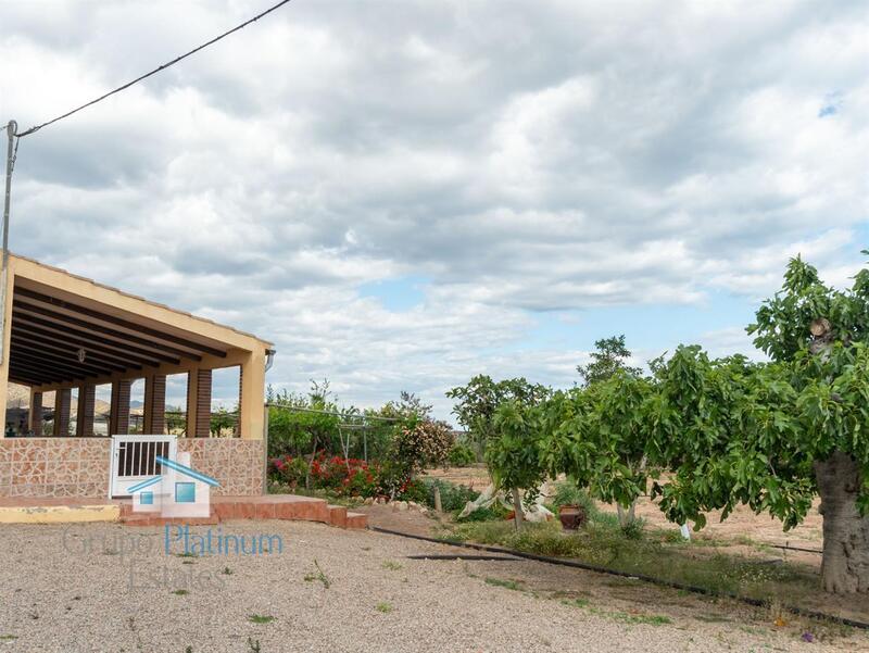 4 bedroom Apartment for sale