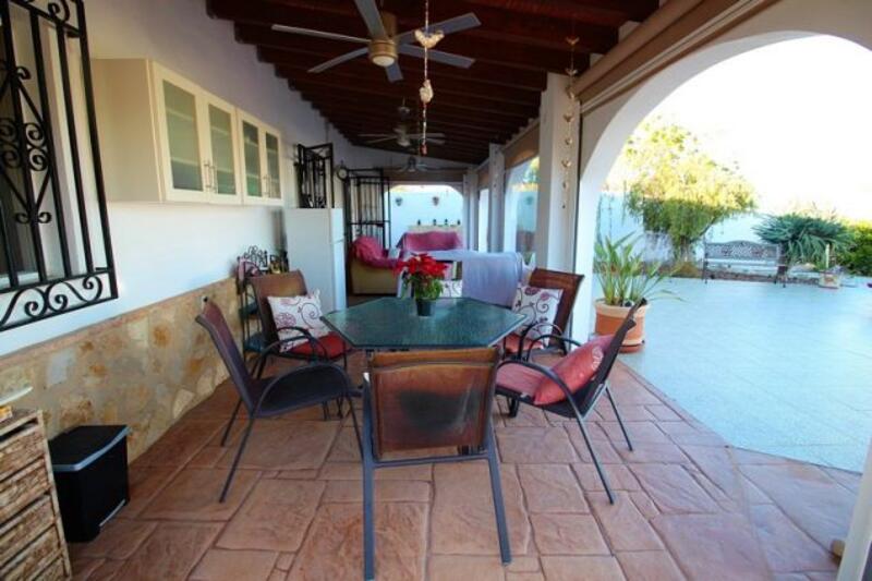 4 Schlafzimmer Villa zu verkaufen