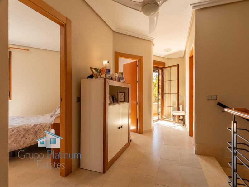 3 bedroom Townhouse for sale