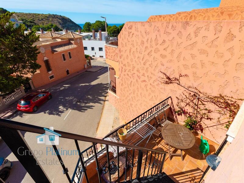 3 bedroom Townhouse for sale