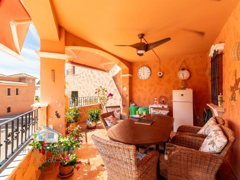 3 bedroom Townhouse for sale