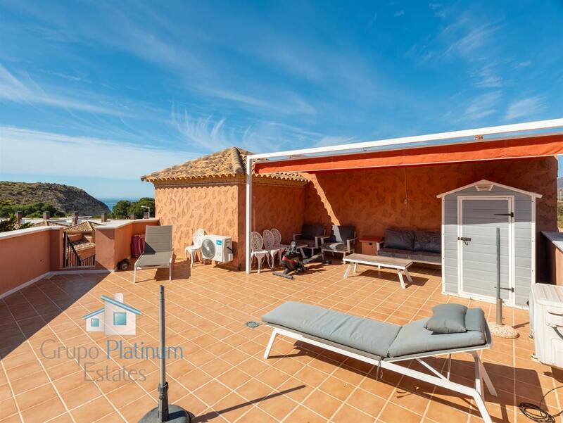 3 bedroom Townhouse for sale