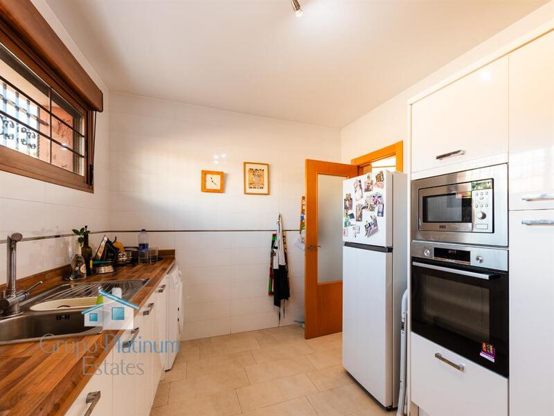 3 bedroom Townhouse for sale