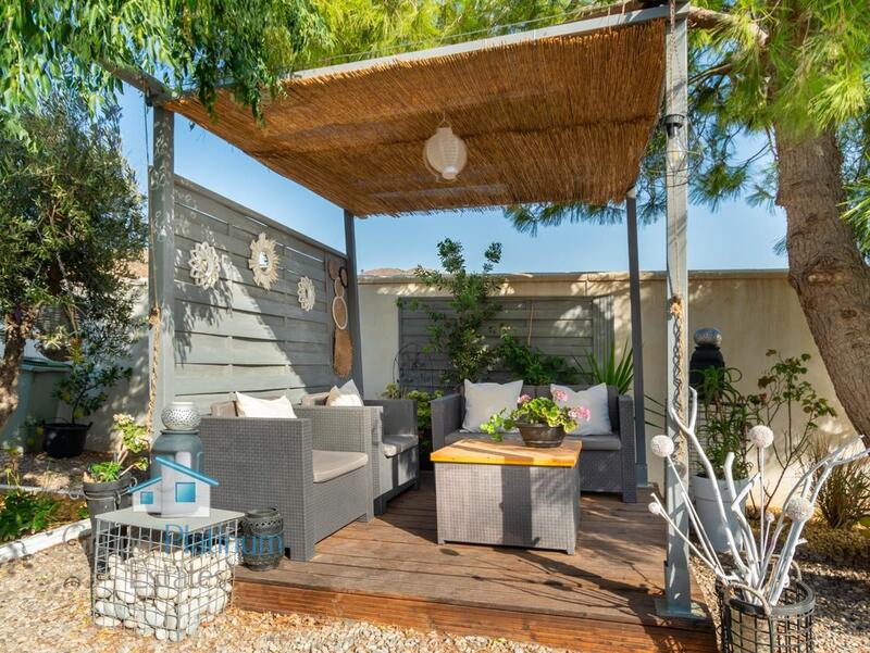 6 bedroom Villa for sale