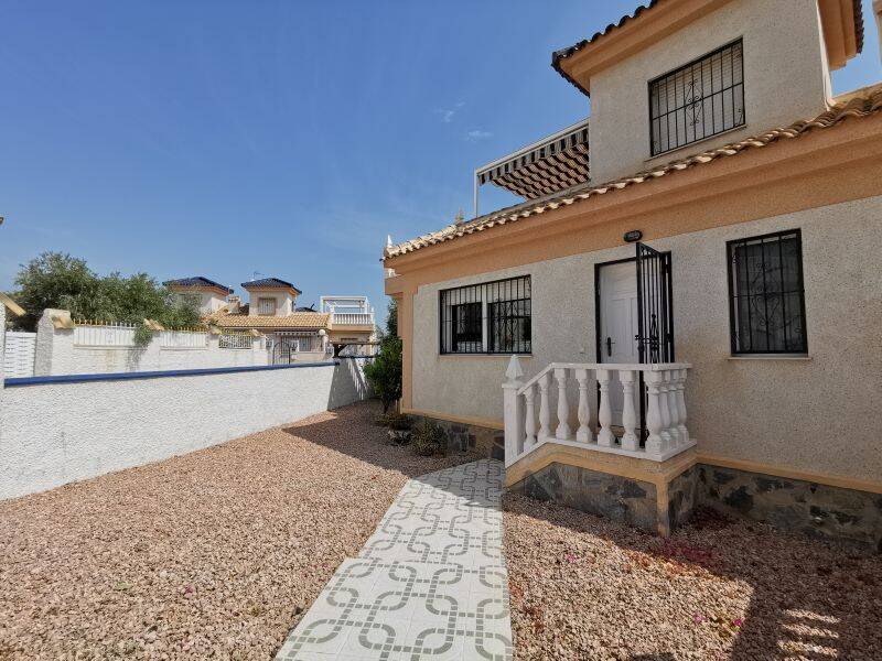 2 Cuarto Villa en venta