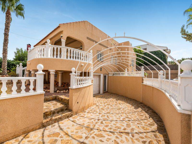 Villa til salg i Rojales, Alicante