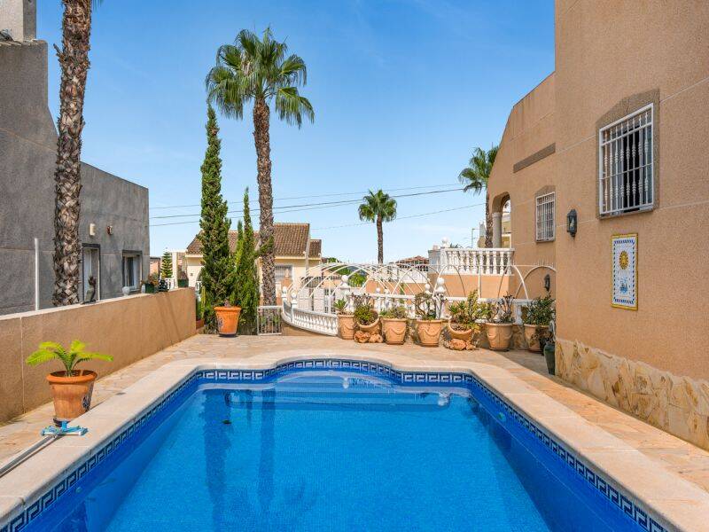 3 Cuarto Villa en venta