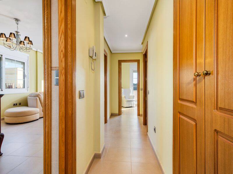 4 bedroom Apartment for sale