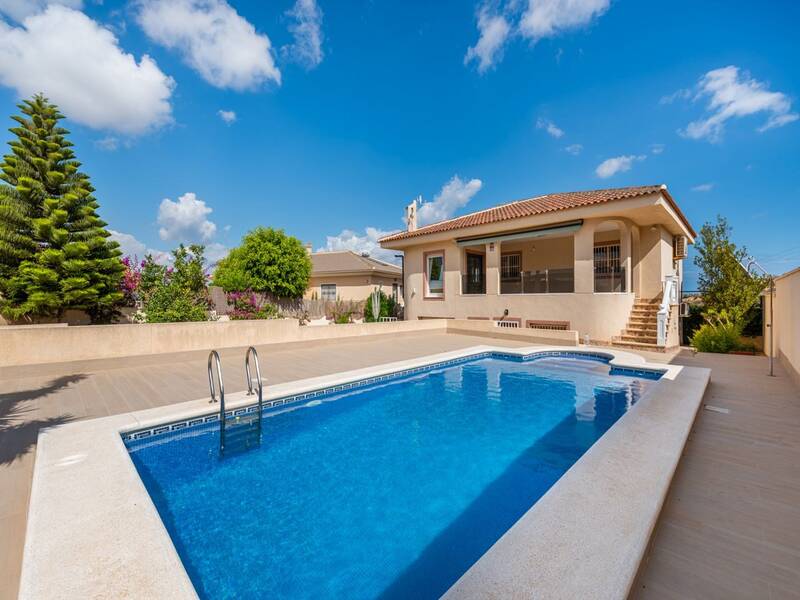 Villa for sale in Rojales, Alicante