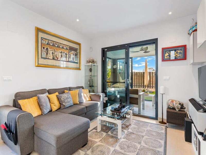 2 Cuarto Villa en venta