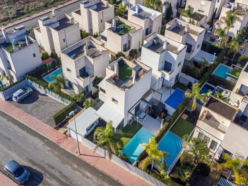 2 Cuarto Villa en venta