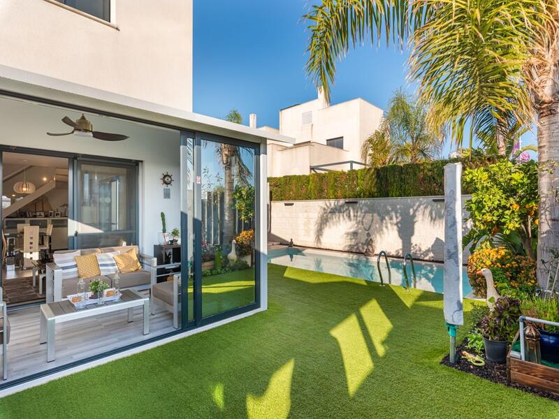2 Cuarto Villa en venta