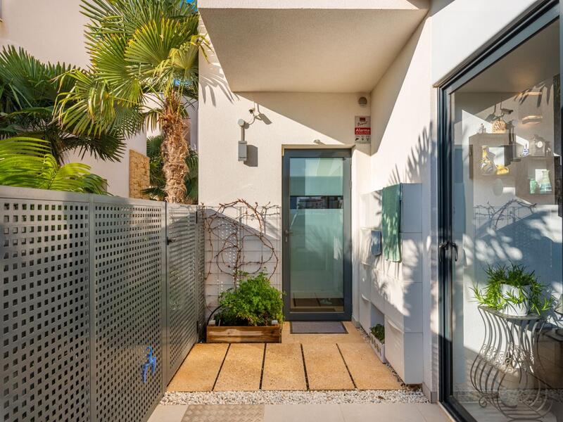 2 Cuarto Villa en venta