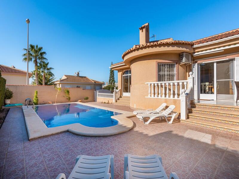 4 bedroom Villa for sale