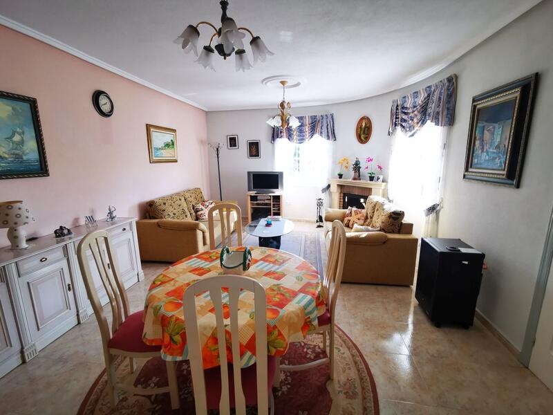 2 Cuarto Villa en venta