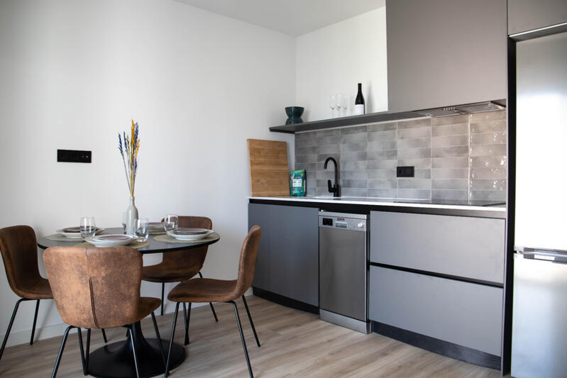 2 bedroom Apartment for Long Term Rent
