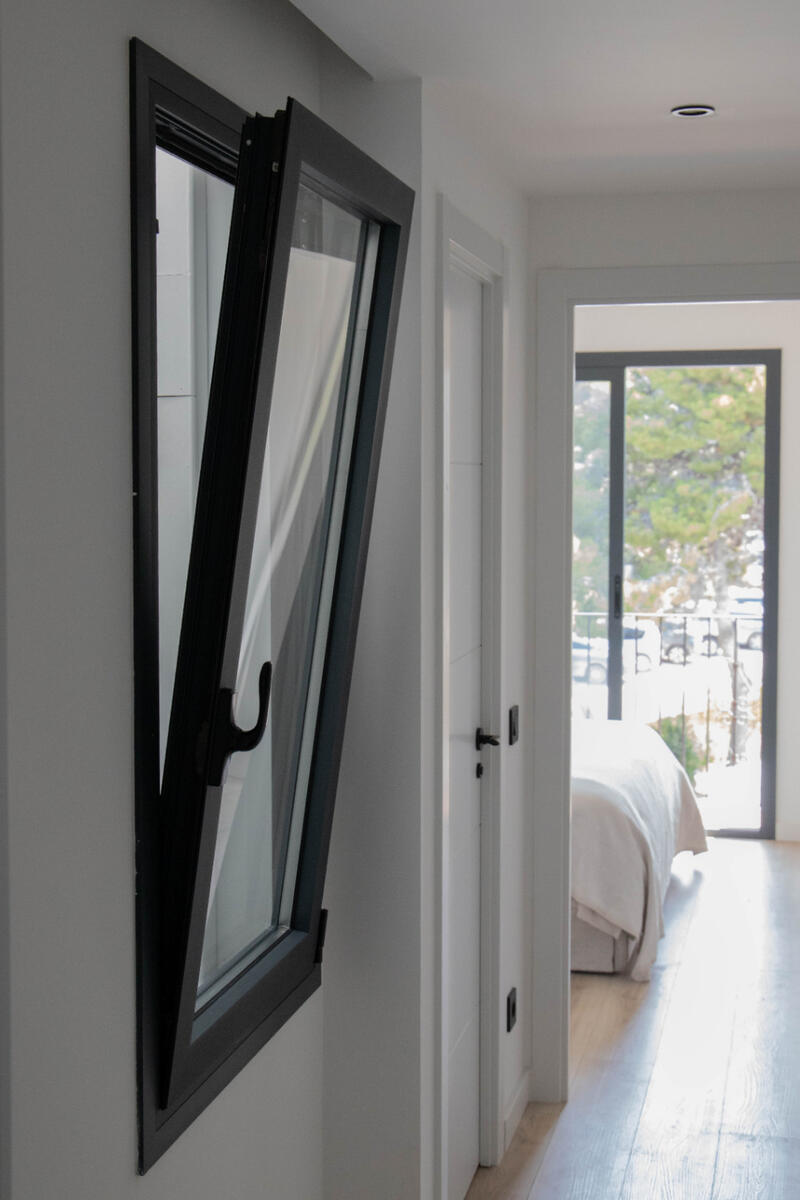 2 bedroom Apartment for Long Term Rent