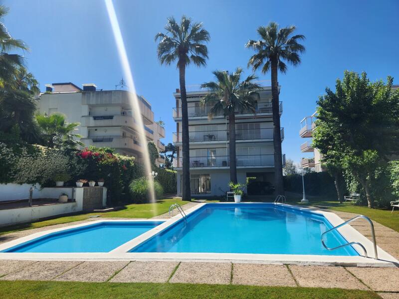 3 bedroom Apartment for sale