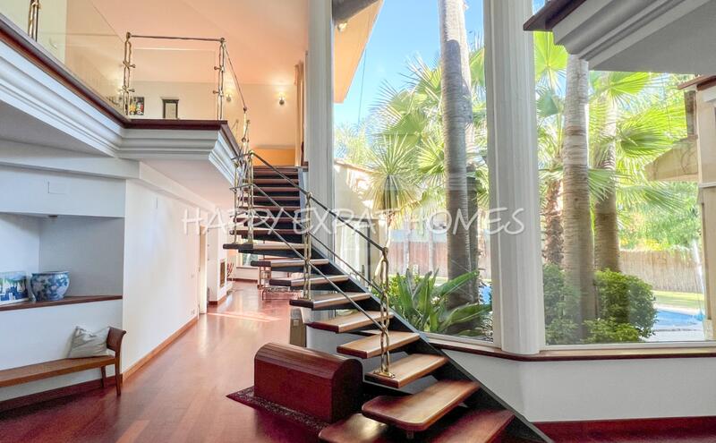 6 Cuarto Villa en venta