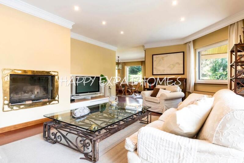6 Cuarto Villa en venta